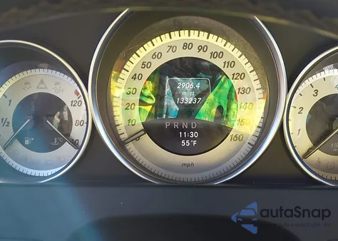 2013 Mercedes-Benz C 300 Sport 4Matic z USA, uszkodzony, nr VIN WDDGF8AB2DR246745